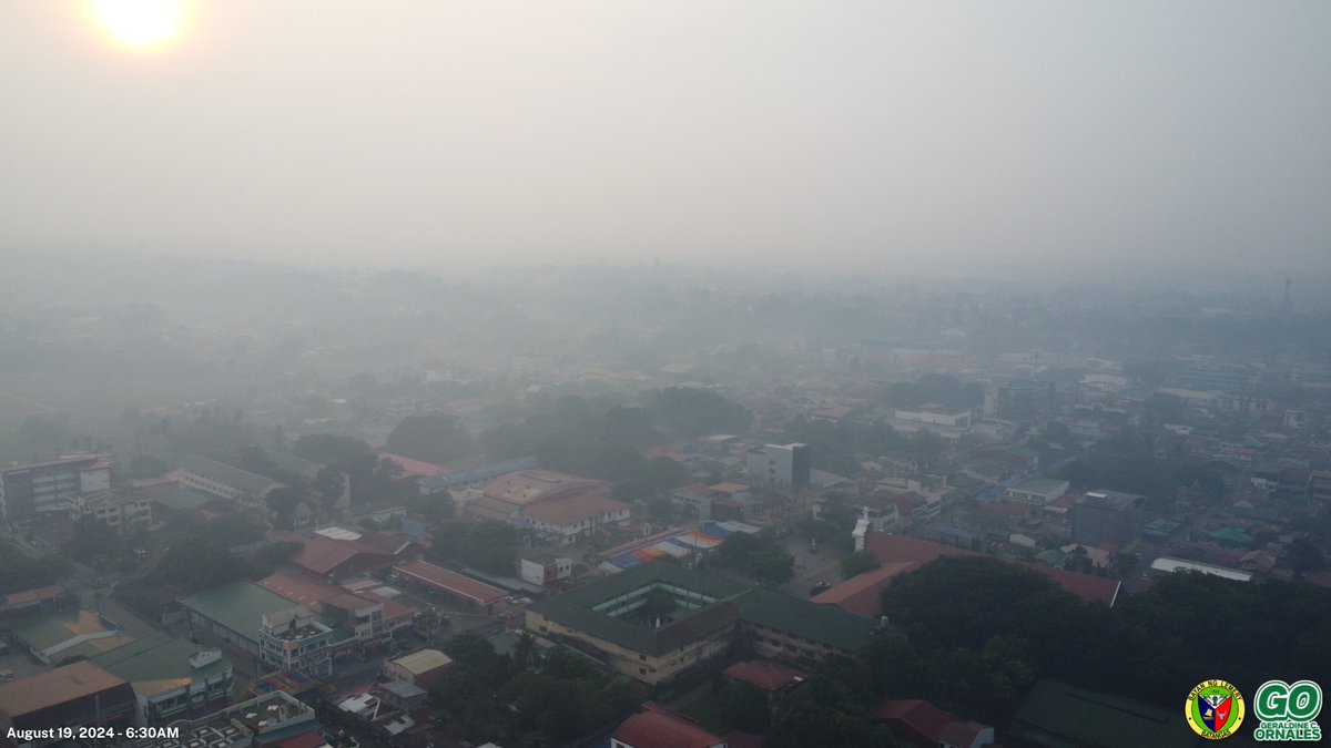 inquirerdotnet's tweet photo. LOOK: Taal Volcano emits a thick layer of volcanic smog or “vog,” prompting in-person class suspensions in Batangas on Monday, Aug. 19.

Residents are advised to stay indoors and wear face masks when going out.

Taal Volcano remains under Alert Level 1. | 📷: Lemery Vice Mayor Geraldine Catapang Ornales/Facebook