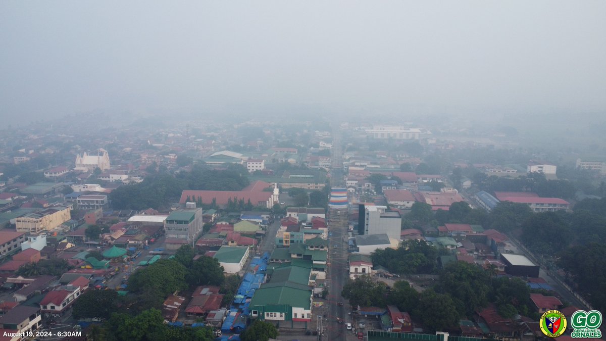 inquirerdotnet's tweet photo. LOOK: Taal Volcano emits a thick layer of volcanic smog or “vog,” prompting in-person class suspensions in Batangas on Monday, Aug. 19.

Residents are advised to stay indoors and wear face masks when going out.

Taal Volcano remains under Alert Level 1. | 📷: Lemery Vice Mayor Geraldine Catapang Ornales/Facebook