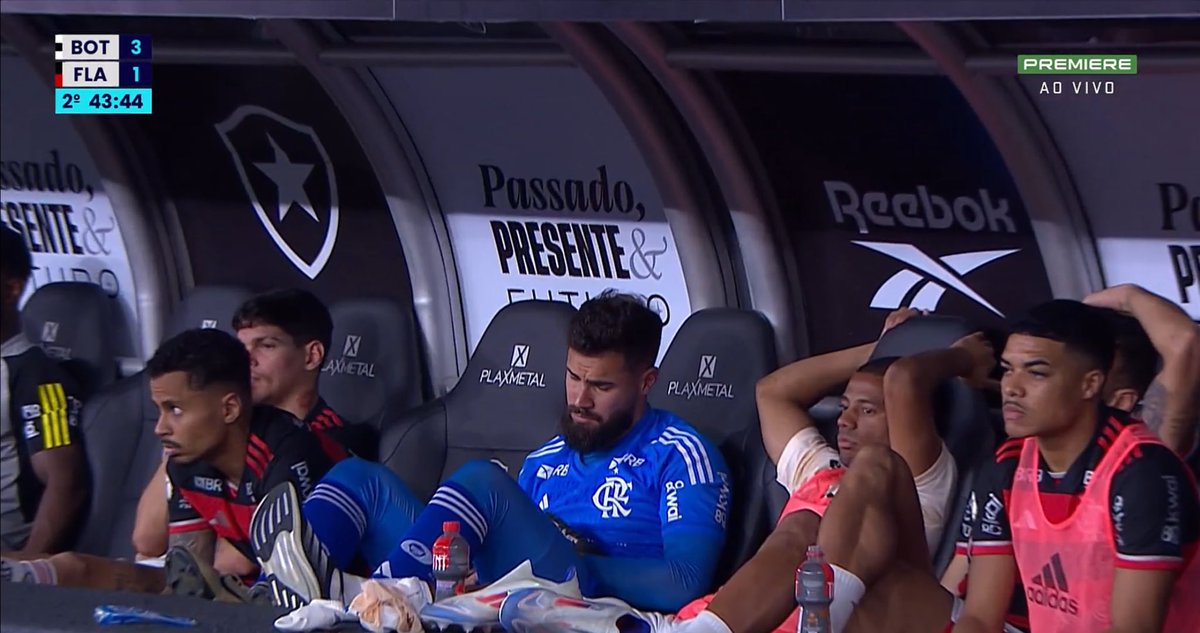 informafogo's tweet photo. Chora agora, seu fanfarrão terrível. Nojento. https://t.co/5BVCkG7YLO