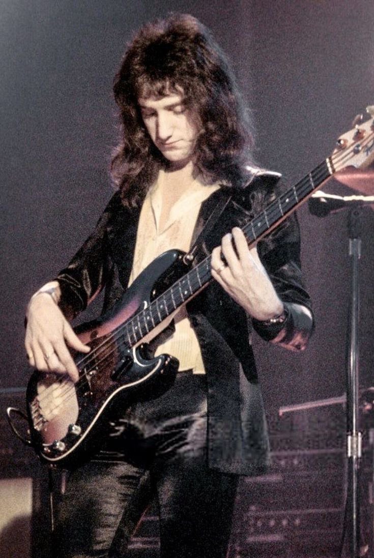 freddiemajestic's tweet photo. Happy Birthday John! https://t.co/TdlXXIwFbw