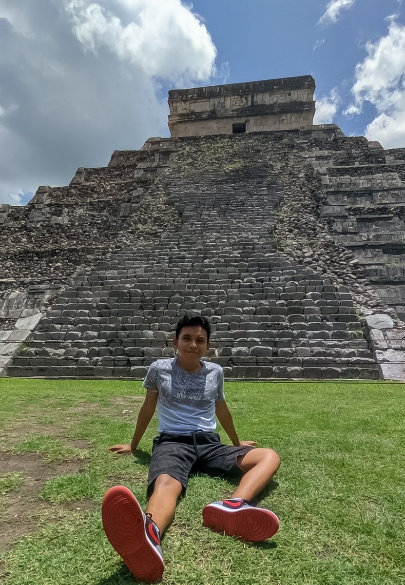 javierrChan_'s tweet photo. Hola te invito a seguirme en Instagram para estar más cercanos (Javierrchan)🫂https://t.co/a1OZlh0GsB https://t.co/Eh77kg4uVc