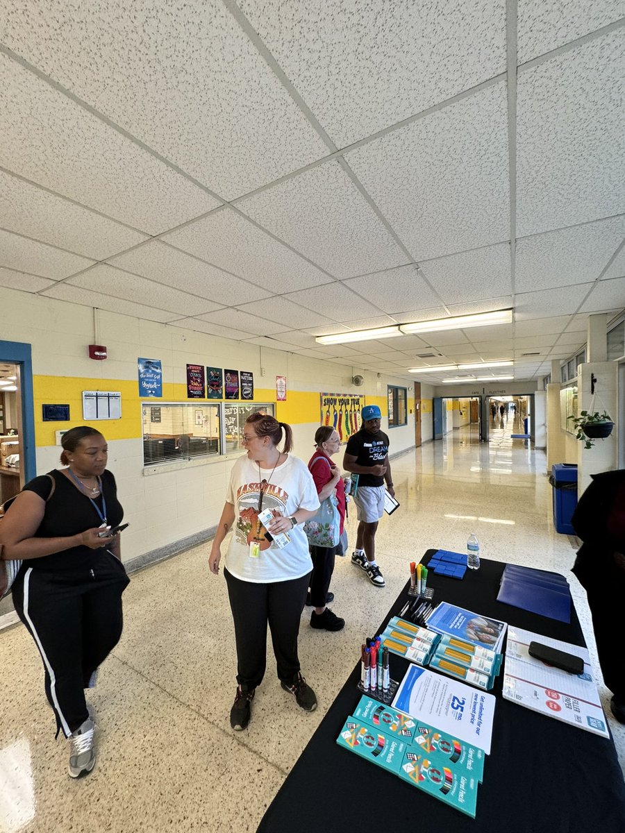 JocelynW92's tweet photo. Weโve had the honor of contributing to several different Back to School and Teacher Appreciation initiatives, equipping teachers, parents, & students for the new school year with both Fiber and supplies! @WesleyKyleNeal @AlyssaMoore_12 @KAMOkonnects #WinMoore24 https://t.co/9nxro5NnSe