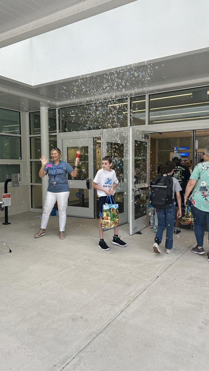 Newington Forest ES tweet media