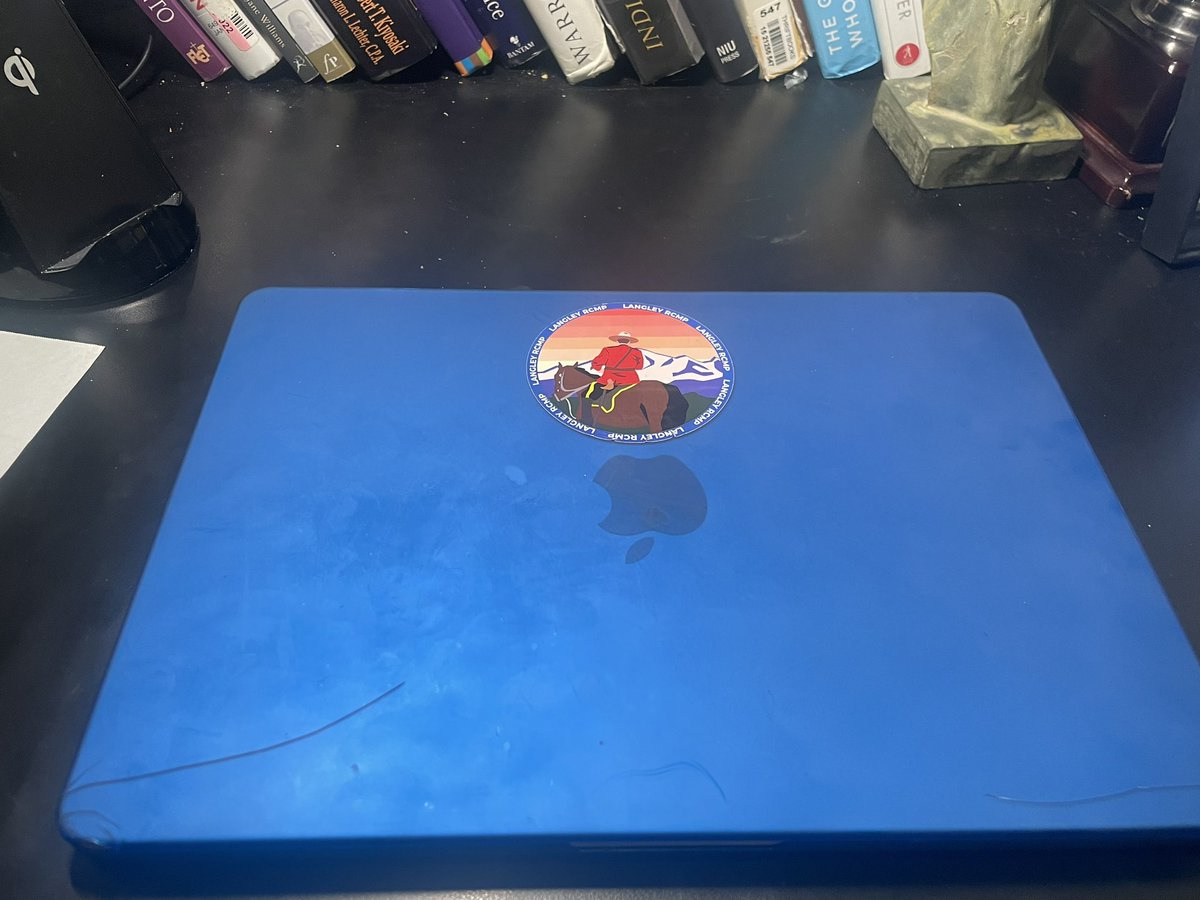 csurubio's tweet image. @LangleyRCMP I got a little gift yesterday from a very friendly soul at the #RibsFest. It looks awesome on my laptop. Now I have you in my mind everywhere I go. God bless you, help you and preserve you. Good memories replace old bad ones. One day, one life, one hope. #LangleyRCMP