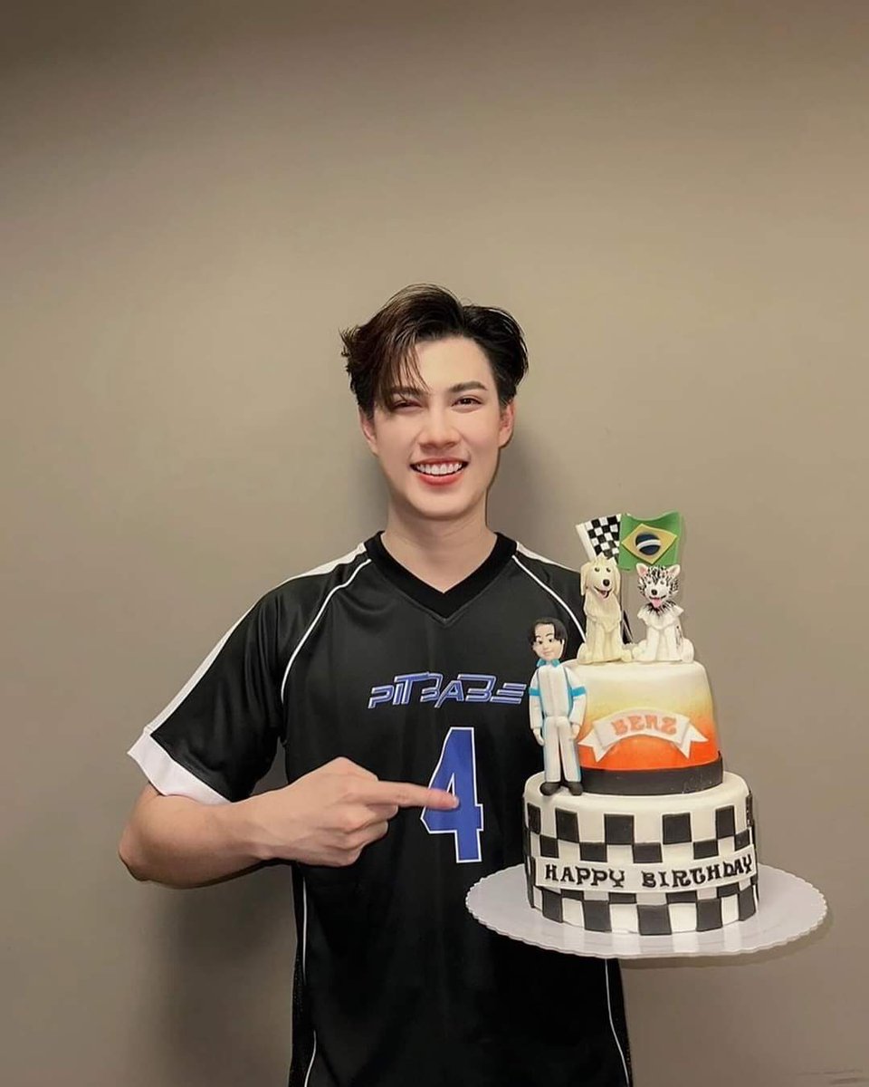 YPathong's tweet image. 