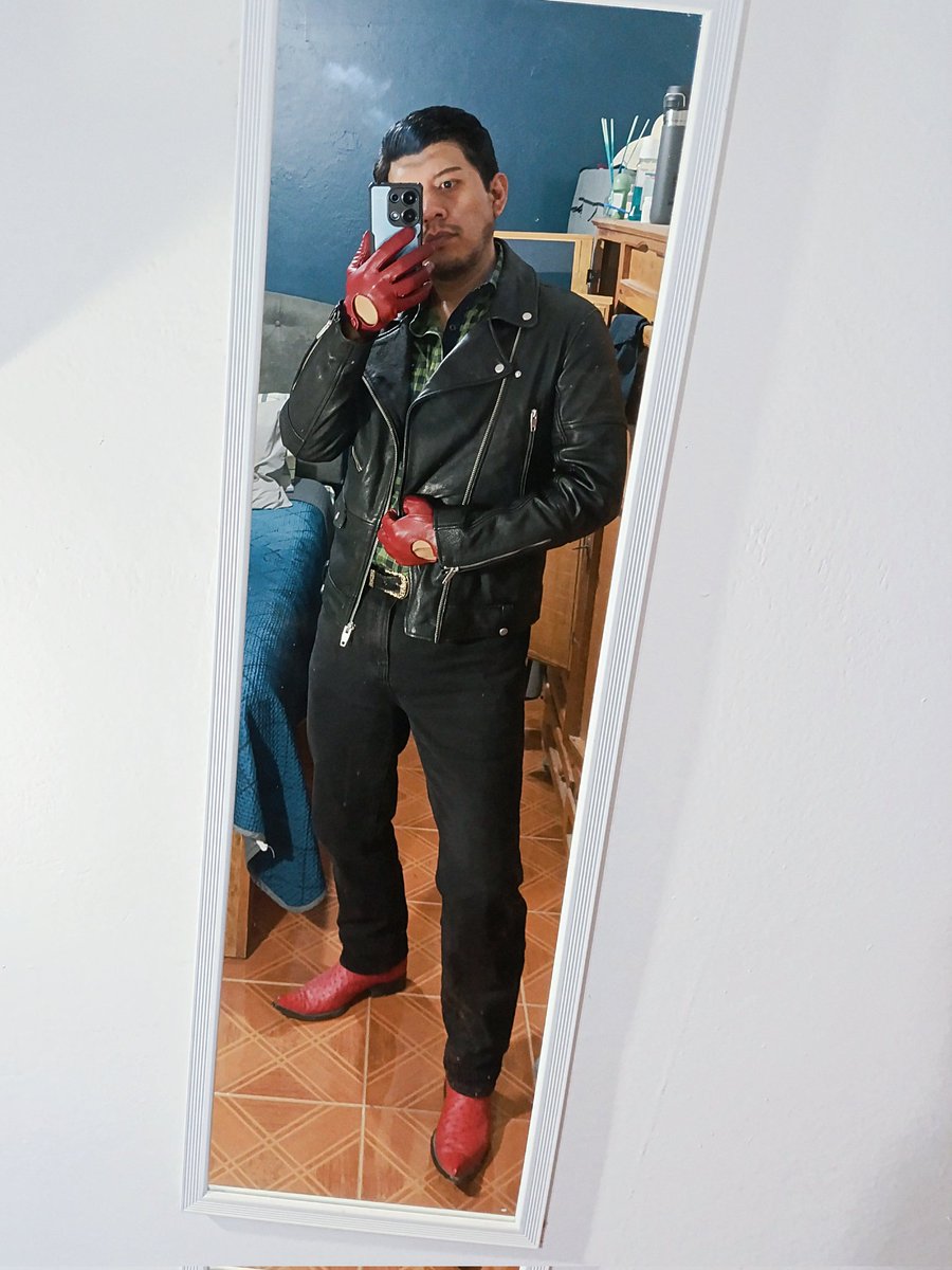 #gloves #leathergloves #GOM #glovedgay #cashmaster #master #cashslave #humanatm #sumiso #alphamale #cowboy #cowboyboots #cowboymx #cowboycdmx #vaquero #botas #botudo #botudoscdmx #botudosmexico #botasvaqueras #cowboy #cowboys #botasmx