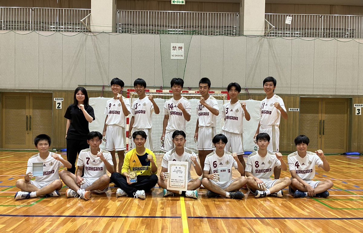 男子
市内県立大会

1回戦　A vs.名古屋工科
39-12(24-6 15-6) で勝利🏆　

2回戦　A vs.瑞稜
27-16(13-10 14-6) で勝利🏆

準決勝　A vs.天白
20-18(4-8 16-10) で勝利🏆

決勝　A vs.千種
27-16(14-8 13-8) で勝利🏆

市内県立大会優勝することができました！
8/19〜の市スポも応援お願いします📣