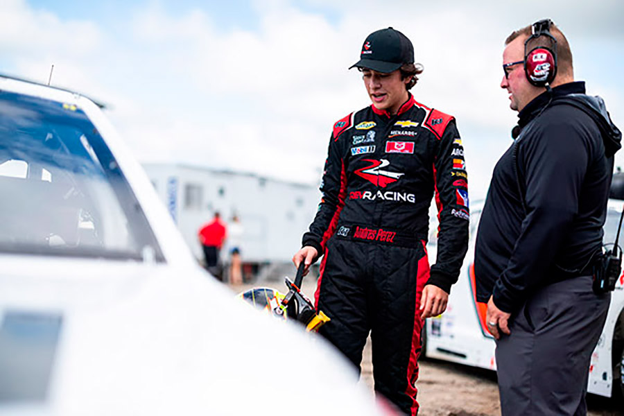 RPLRacing's tweet photo. #ReporteRPL @andresplg2 resiste castigo en Springfield y sigue de líder de @ARCA_Racing... https://t.co/gGaUJ0ti1R https://t.co/W1vmLA6Rgs
