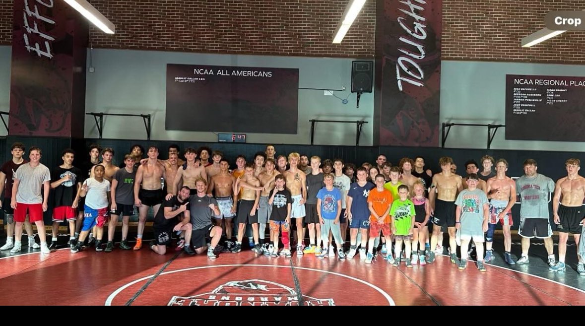 shawn_armbrust's tweet photo. It’s what happens in the room that makes champions!!! https://t.co/8P961A3SJx