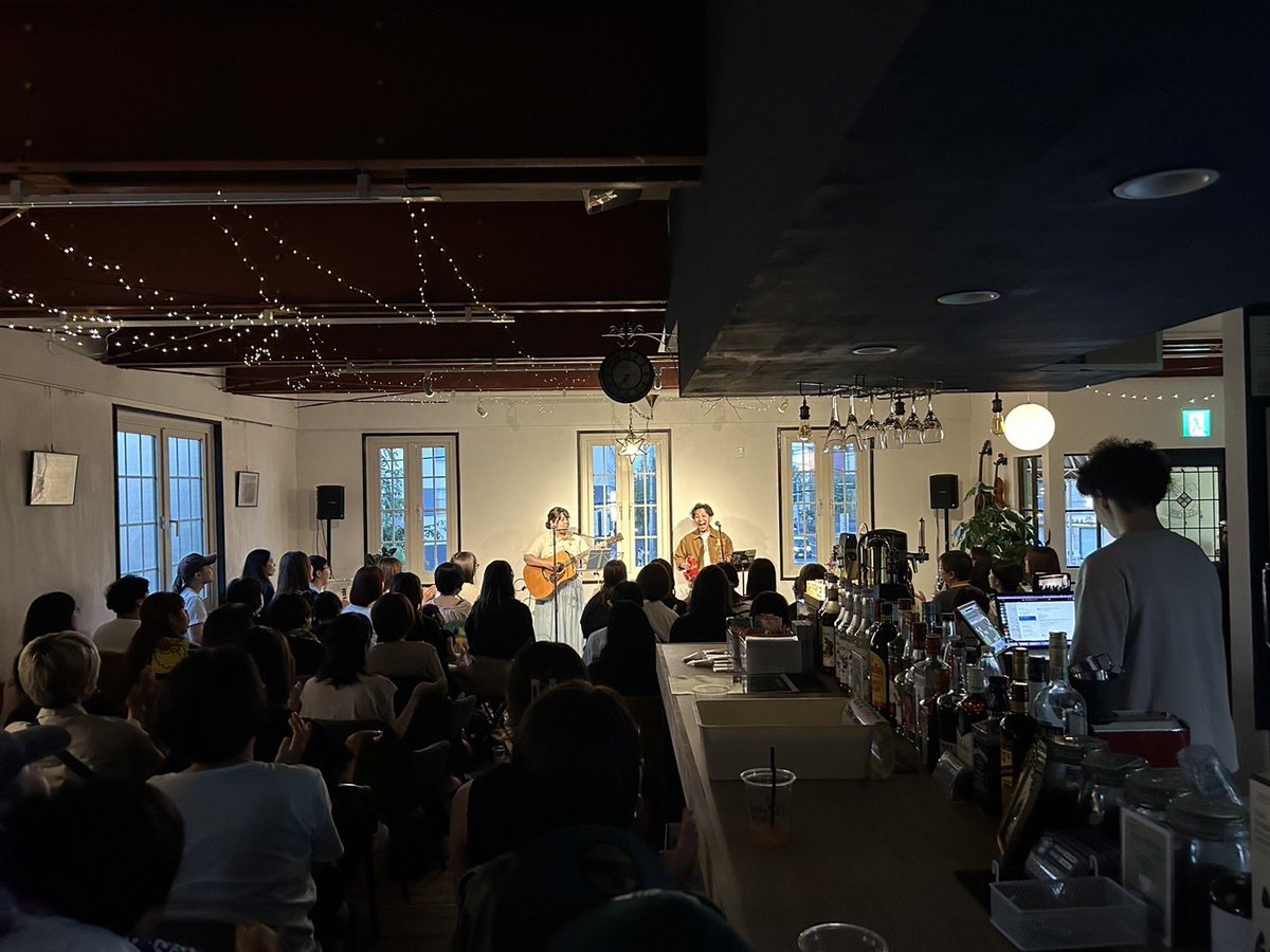 nusue__'s tweet photo. 昨日はありがとうございました😊

新しいmusica hall cafeは最高だったね！！
みなさんに会えて嬉しいかったよー！

そして、私たち「ひいらぎ」は、、
ゆるっと活動を再開することとなりましたー🙌🎉

10月には東京・大阪・札幌でのライブ、ミニアルバムの発売をする予定です！

詳細は後ほど！！！ https://t.co/i9vUidswOa
