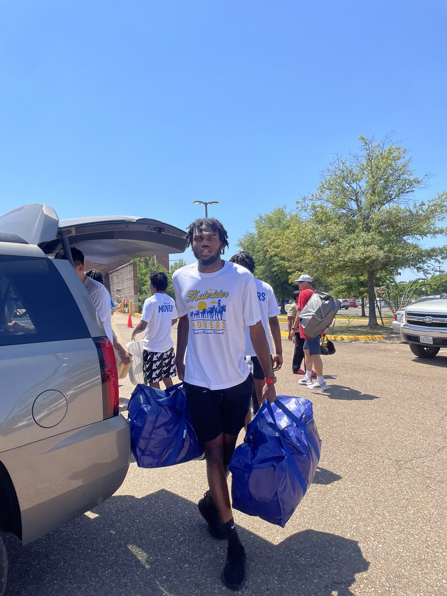 SAU Basketball tweet media