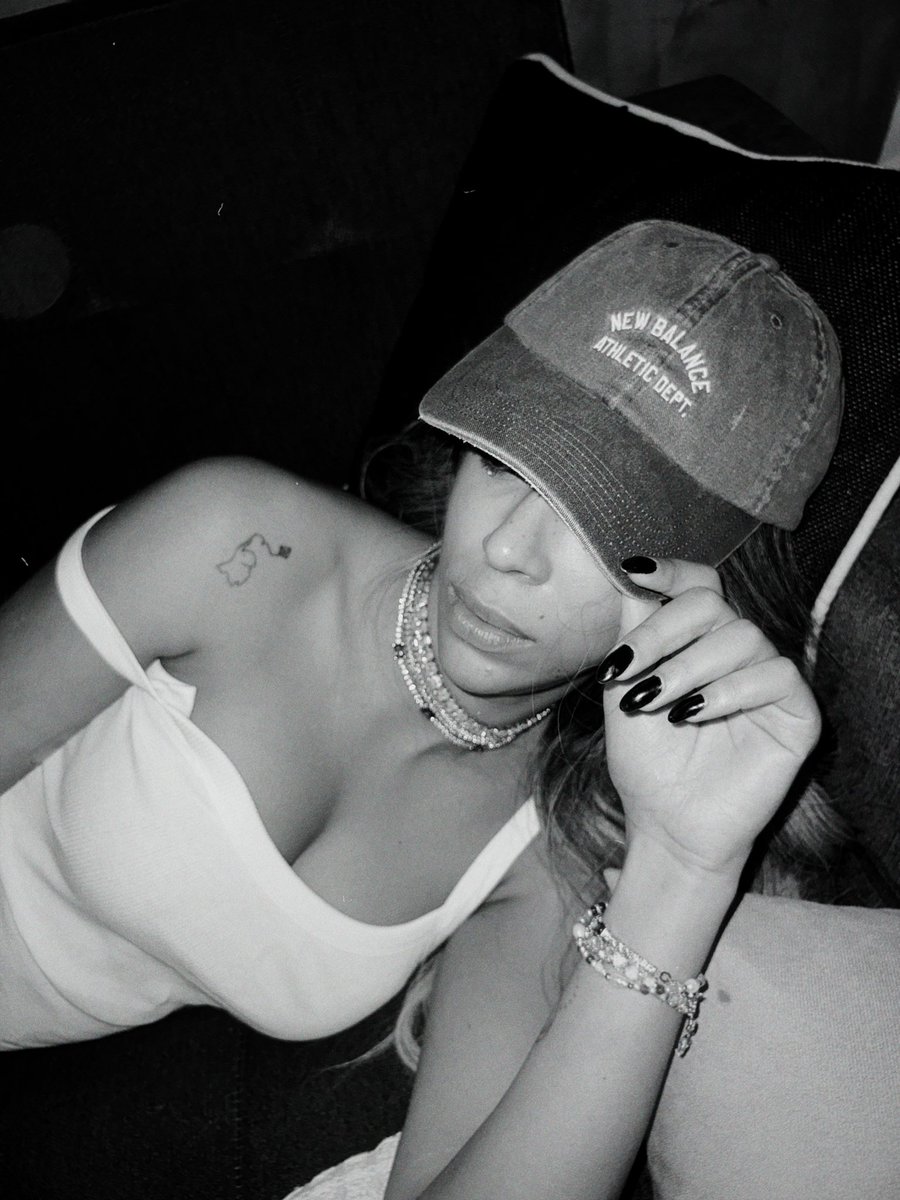 ErikakHilton's tweet image. 