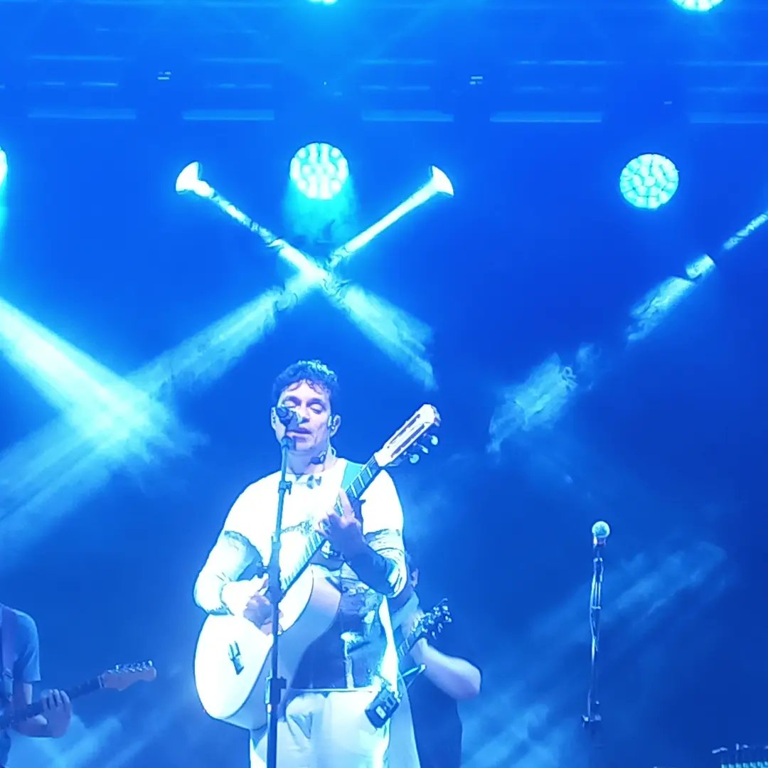 AMalaquias3's tweet photo. Realizei meu sonho, vi esse poeta de perto.
Cantei,chorei e dancei.
Que show incrível.
Jorge Vercillo,você é  sensacional!! https://t.co/ZsEUAMAHzI