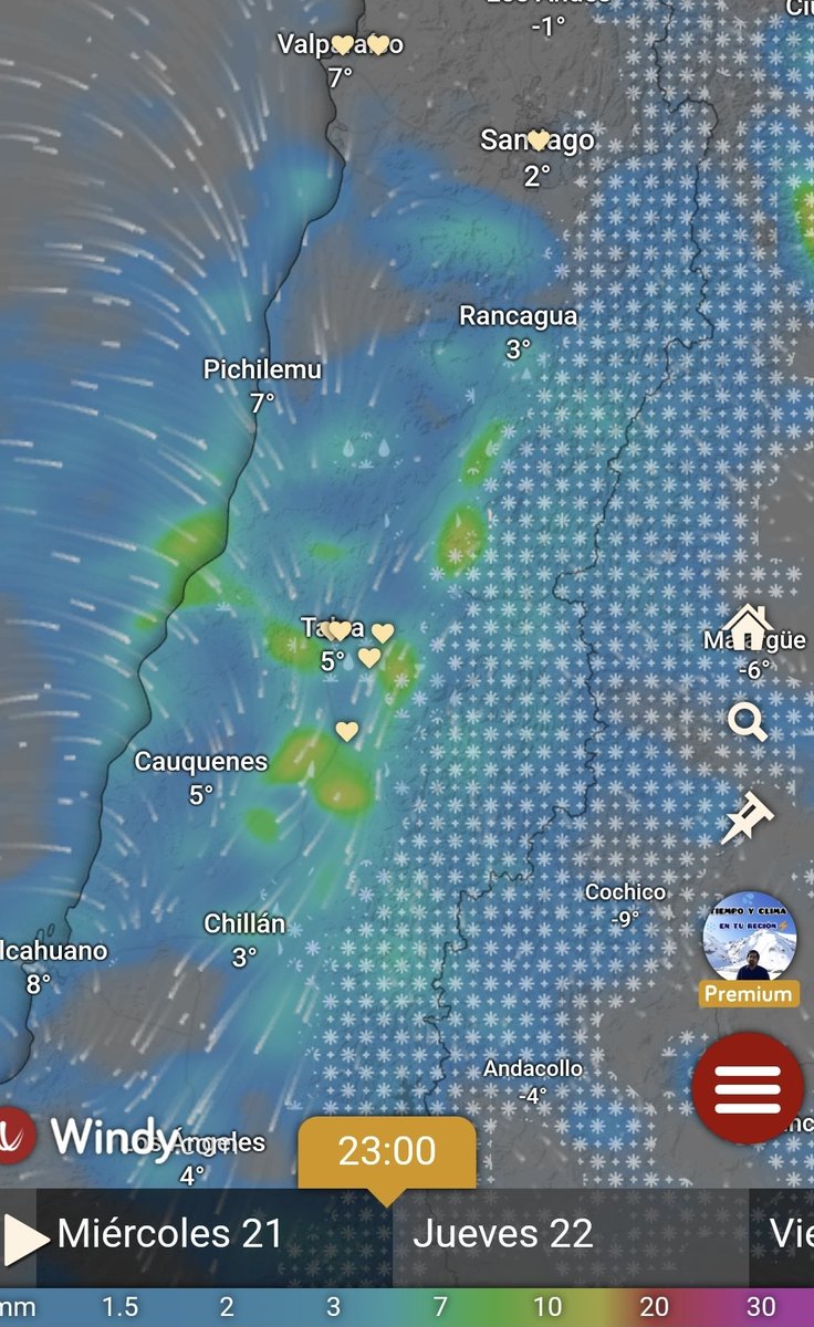 EdoWeatherman's tweet photo. Semana inestable, fría, con chubascos y posible ❄️en la zona central.

Este miércoles una situación en altura dejará chubascos en sectores de la zona central y sur, con posibles ⛈️ entre Maule y Biobío.

❄️Posible aguanieve y/o nieve☃️.
La noche del miércoles la isoterma se ubicará en torno a los 800-1300 msnm en la zona central-sur y la temperatura se moverá entre 2 y 5°C en los sectores interiores y cordilleranos de las regiones de Valparaíso, Metropolitana, O'Higgins, Maule, Ñuble, Biobío y Araucanía. Si en alguno de los sectores interiores de estas regiones está lloviendo el miércoles por la noche o la madrugada del jueves, puede recibir aguanieve o algo de nieve.
Las mayores posibilidades están para el sector oriente del tramo Maule a Biobío.
Por ejemplo Talca tiene 40% de posibilidad de aguanieve, mientras hacia el oriente de esta ciudad la posibilidad sube a 60%.

Si vives en ciudades costeras o cercanas a ella, solo recibirás chubascos.

¿Quieres saber si en tu ciudad puede caer aguanieve o nieve? busca su altura al nivel del mar, ten en cuenta que si la isoterma baja cerca de los 800 msnm, puede caer ❄️ incluso en ciudades cercanas a los 500 msnm. Además de la isotetma, debes considerar la temperatura en suelo y en aire.

Estaré actualizando mañana.