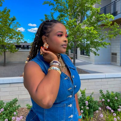 TekevweO's tweet photo. #NewProfilePic https://t.co/OnQ5RbaOGA