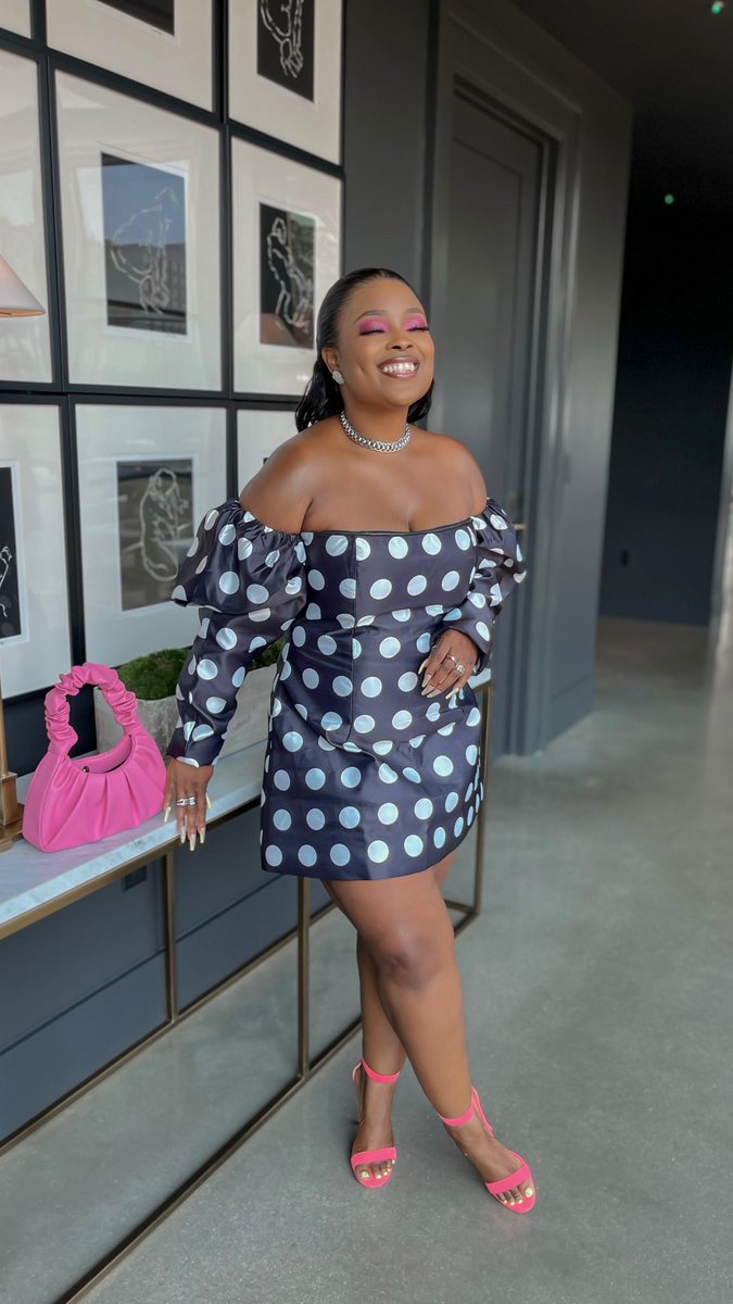 TekevweO's tweet photo. Happy Sunday

#ootd https://t.co/4h0zH0Fdsb