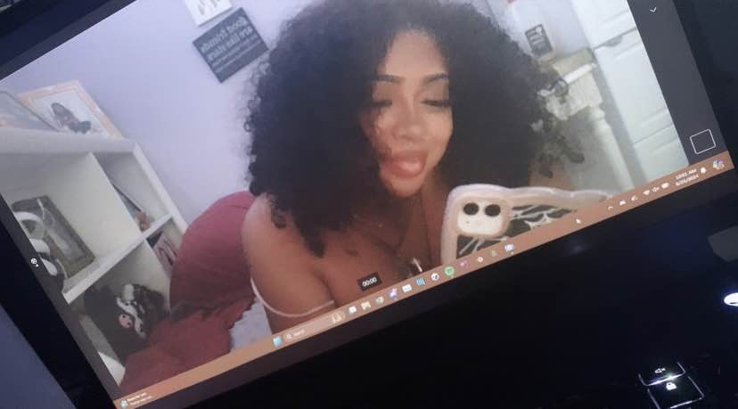 mally__z's tweet photo. Hellooo I'm 19 yrs old <3 Not new to #nsfwtwtًً 
 I love really rough kinks but I also really soft kinks as well 
I smoke sometimes so might text you high lol 
into public sex, choking, bdsm, size kinks, and voice kinks
Bisexual <33
Blasian

#nsfwtwtًًًٌٌٍِّ  #nsfwtwtًًًٌٌٍِّْْٓb https://t.co/s6RWcSIOb2