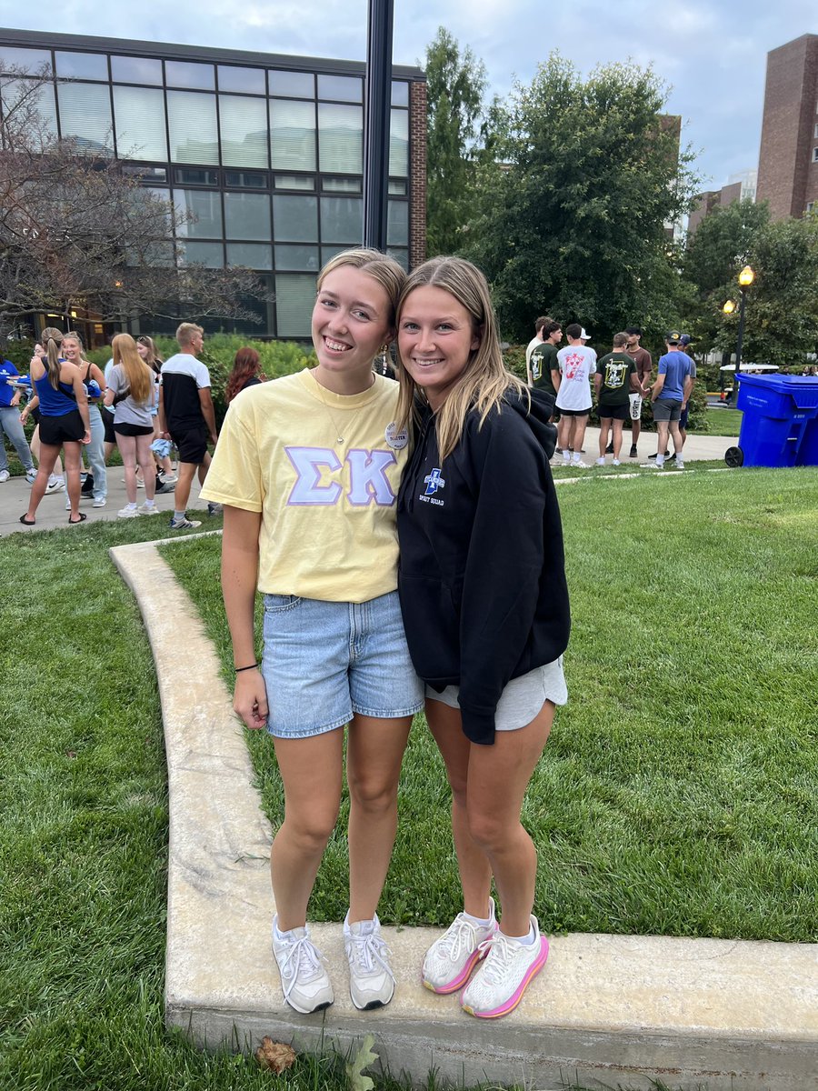 IndStSpirit's tweet photo. In addition to performing at #FreshmenConvocation today, we visited the Involvement Fair and Party at the Patio! https://t.co/z9z9AoS4XT