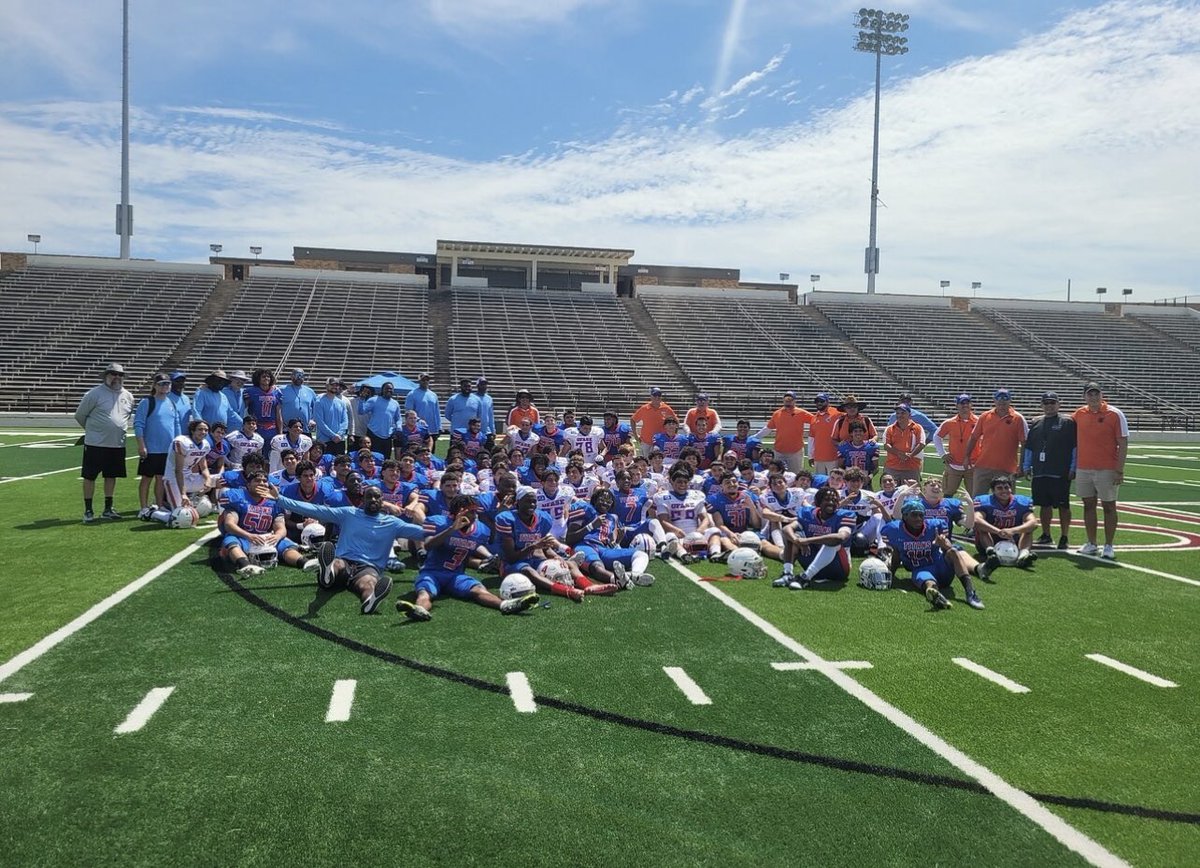 Damaso Martinez (@martinezd20) on Twitter photo Proud of our Titans, on their first scrimmage. Still a lot of work to be done, got better today but not as good as we will be tomorrow. Thank you <a href="/LedayAl/">Dr. Adrian Leday</a> for always supporting our Titan Athletic programs & student athletes! #SouthSideGrit Proud of our Titans, on their first scrimmage. Still a lot of work to be done, got better today but not as good as we will be tomorrow. Thank you <a href="/LedayAl/">Dr. Adrian Leday</a> for always supporting our Titan Athletic programs & student athletes! #SouthSideGrit