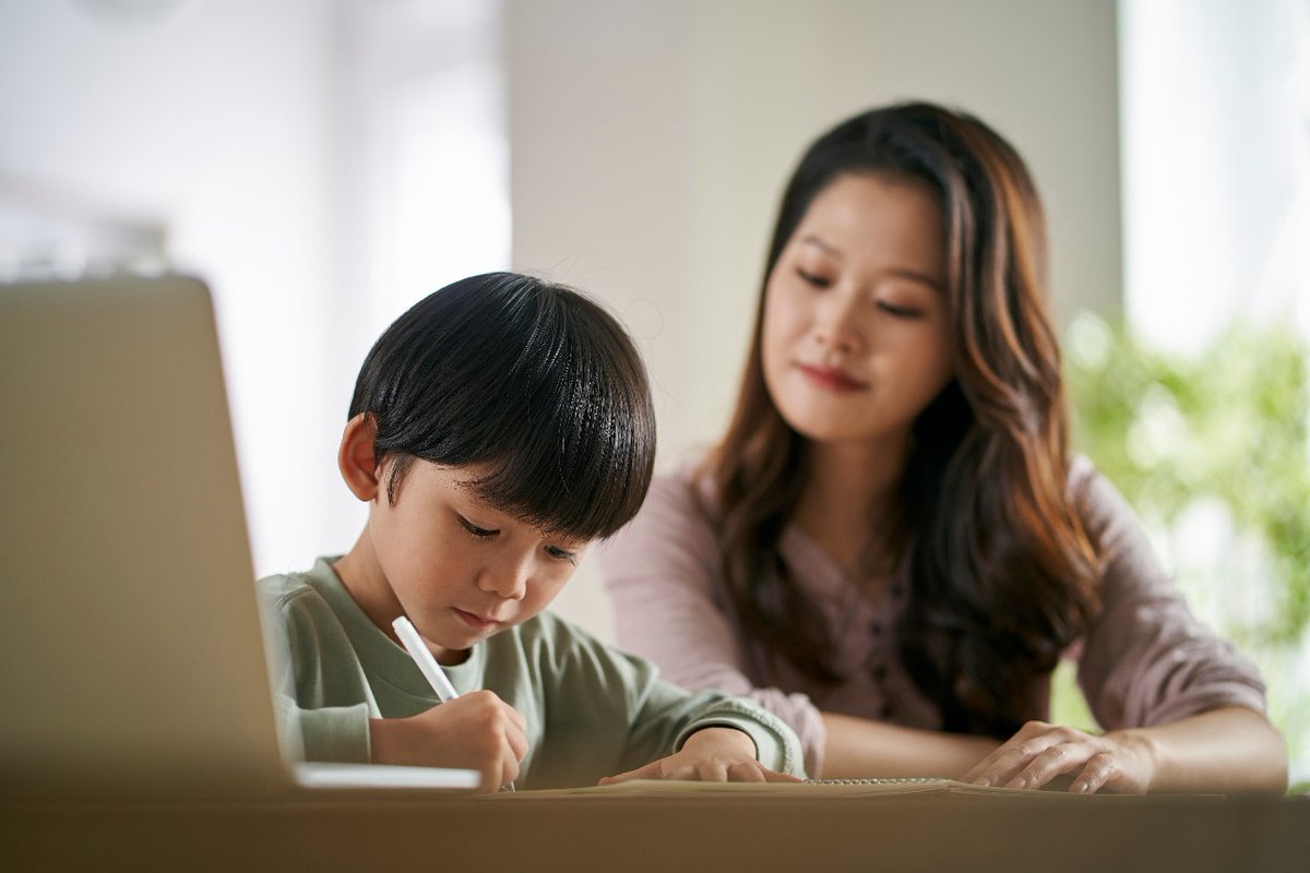 EcnuE's tweet photo. Learn more about #TigerParenting in this new @EcnuE study that explores the #ParentingPractices of parents in #HongKong through qualitative data, providing a nuanced understanding of the concept beyond the cultural essentialism perspective, by Magda Nutsa Kobakhidze, Ying Ma & Alexandros Tsaloukidis @hku_education.
Read more at: https://t.co/SrgJMJLCo9