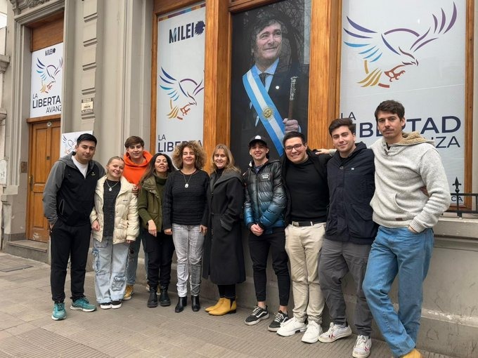 Se inauguró el local de AL/LLA
NARDELLI/ MOIRANO 
Gestion