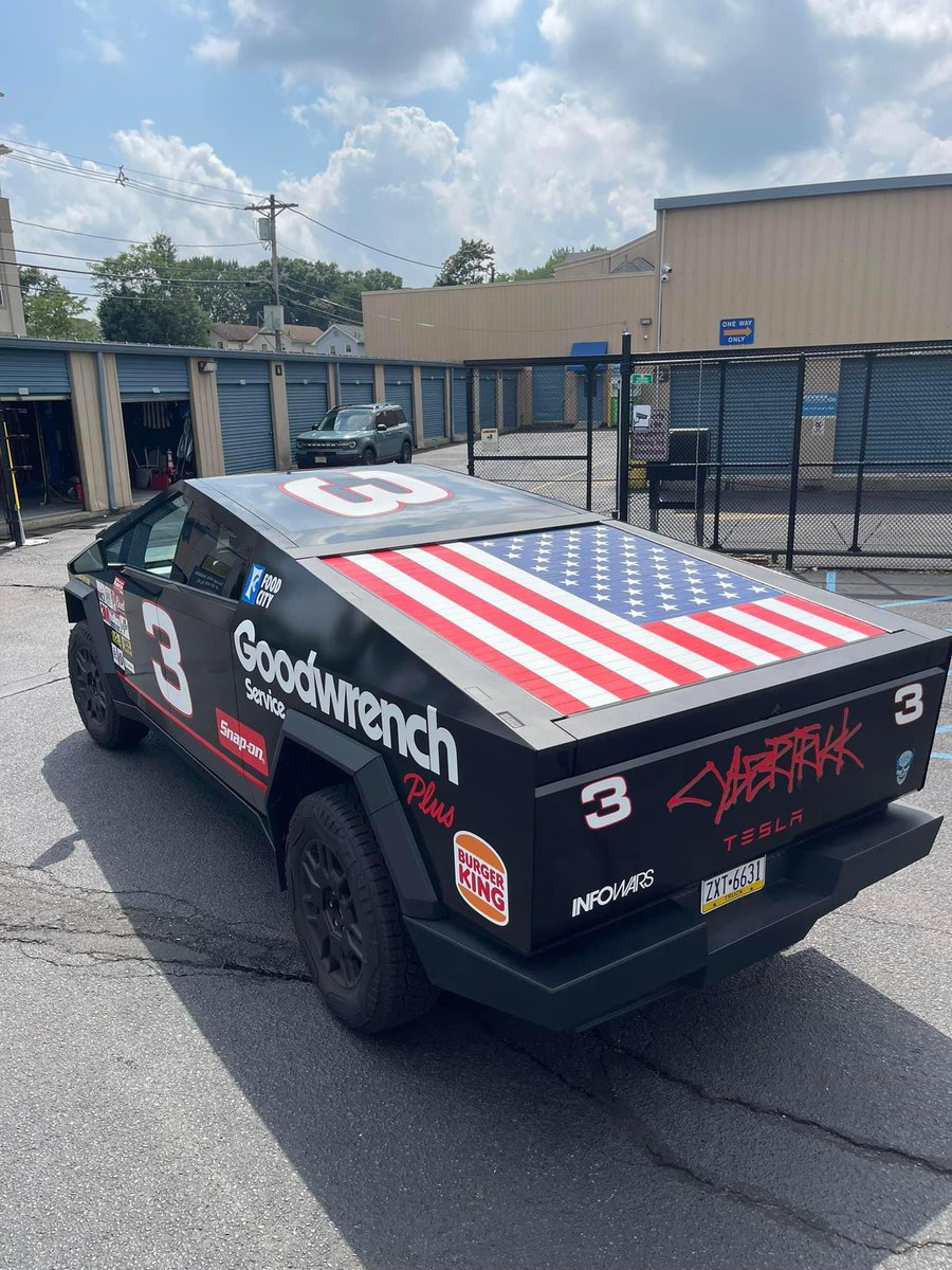 greggertruck's tweet photo. Dale Earnhardt themed Cybertruck
https://t.co/nJDmhDsVJE in New Jersey https://t.co/6r1A2HhlKx