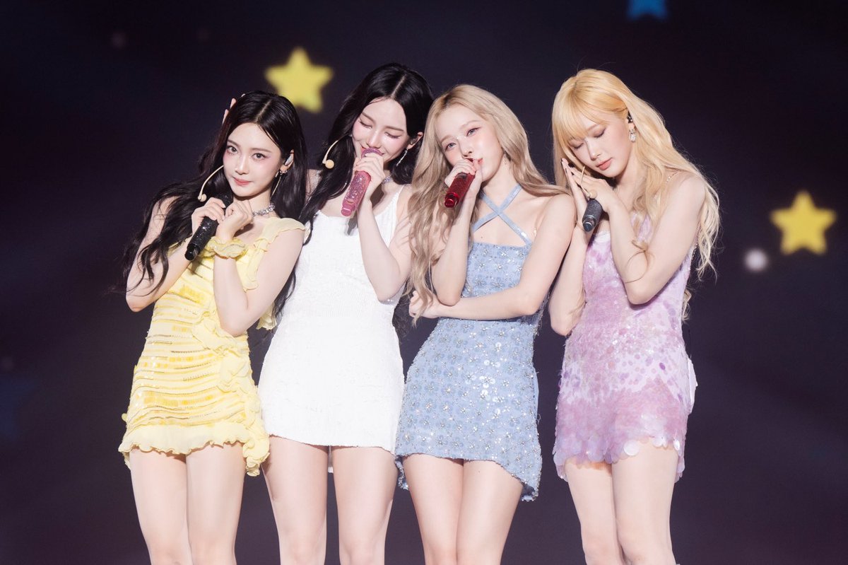 SMTOWN tweet media