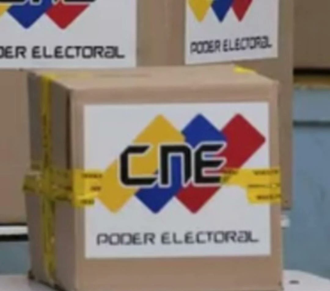 PattyGallegosNY's tweet photo. @mtruzmanp Además las cajas no son las originales. Es un SHOW https://t.co/4zuvwGvlWa