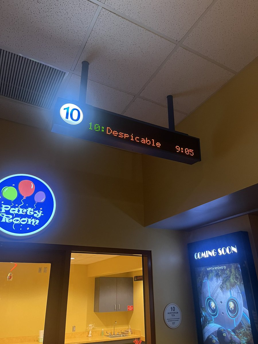 Alexandria13abc's tweet photo. Accidental private showing? 🍿🎬
What’s your go to movie concession? 🥤
#dispicableme4 https://t.co/LUXteKSJZh