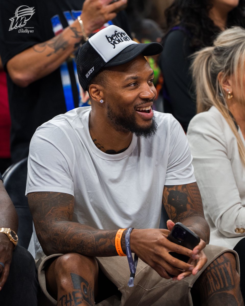 PhoenixMercury's tweet image. DID SOMEONE SAY IT’S DAME TIME?! 👉⌚️

What’s good, @Dame_Lillard