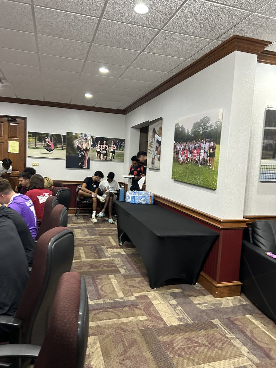 McMurrySoccer's tweet image. Great Sunday of Training, learning about the War Hawk Way, team dinner and a hangout! Thank you to the Wilson’s for having us out!
