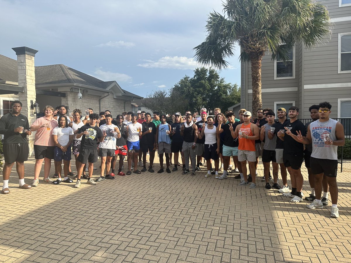 UTRGV Football tweet media