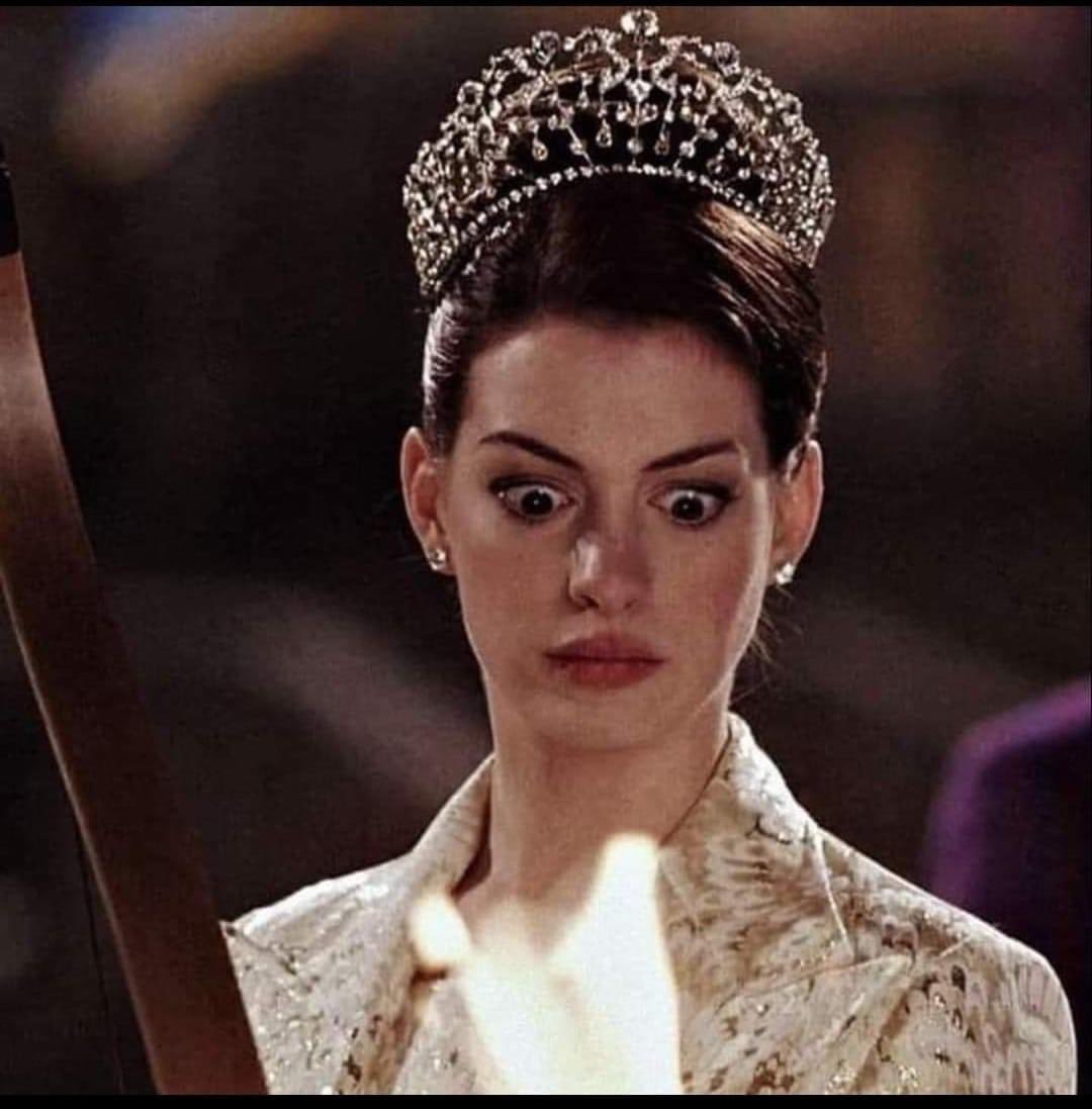 Yo viendo mi cuenta bancaria después de decirme a mi misma “lo que quieras princesa" 🥲