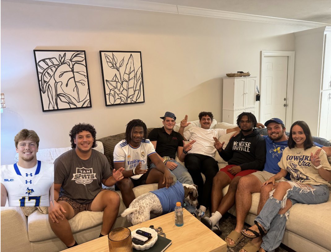 Great having the guys over tonight for one last meal before the season kicks off! Can’t wait to see these guys do their thing this season! #WEDAT #LockTheGates