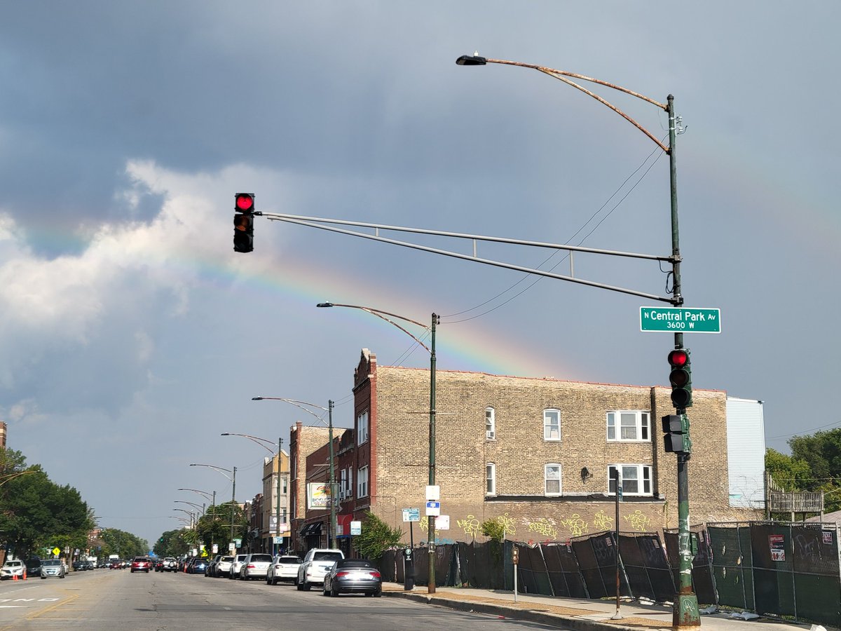 takotron's tweet photo. Yesterday's Chicago double rainbow. https://t.co/kQQQUFqZA3