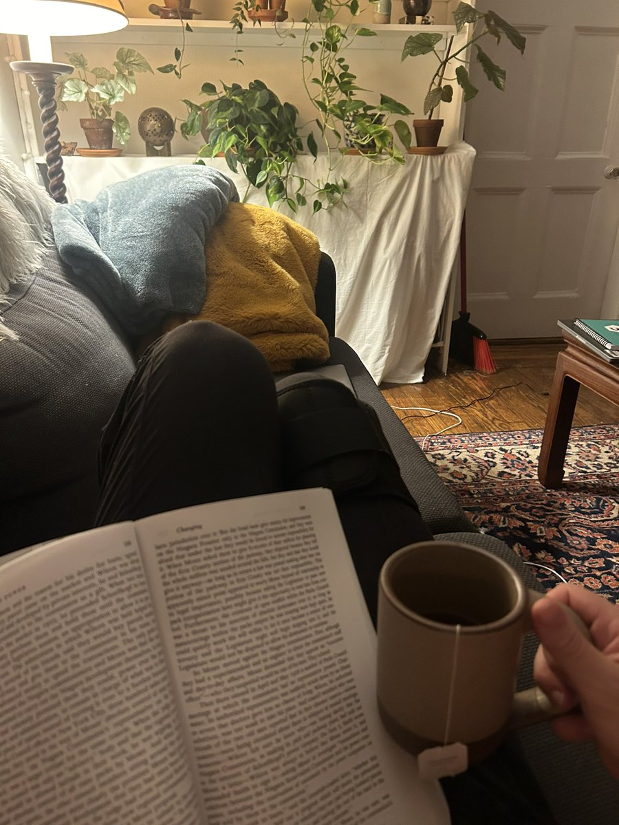 king elisabeth tweet media