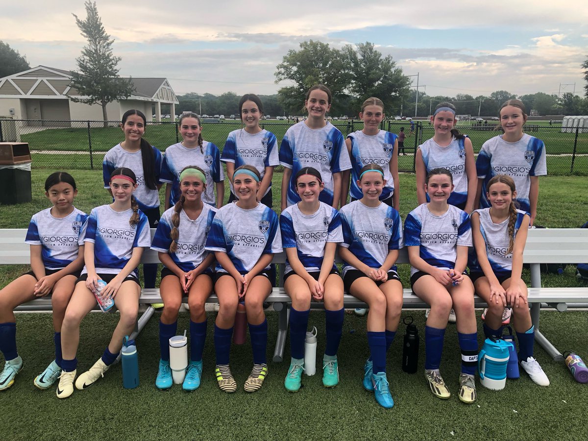UnitedAssociat4's tweet photo. UAF 2010 girls kicked off the season with a 5-0 win.Β Β Great start to the season ladies! #GoUnited β½οΈππ» https://t.co/CuQbJjOWBR
