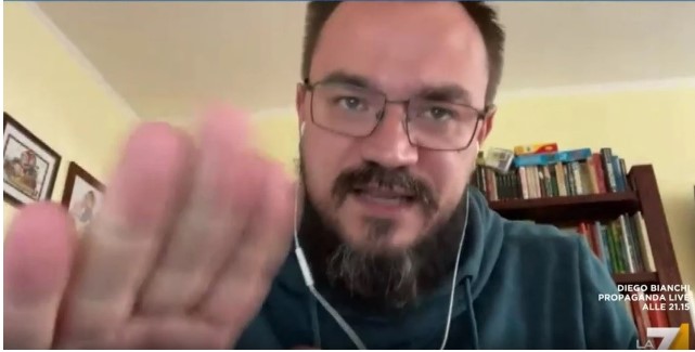 GiulioC07388672's tweet image. La mia domanda è: Come mai non vi ho mai visto scrivere tweet quando il giornalista ucraino Vladislav Maistrouk ha minacciato più volte moltissime persone anche velatamente di morte sia come ospite in TV che con i suoi tweet su x? Ma invece di Nicolai Lilin ne parlate?