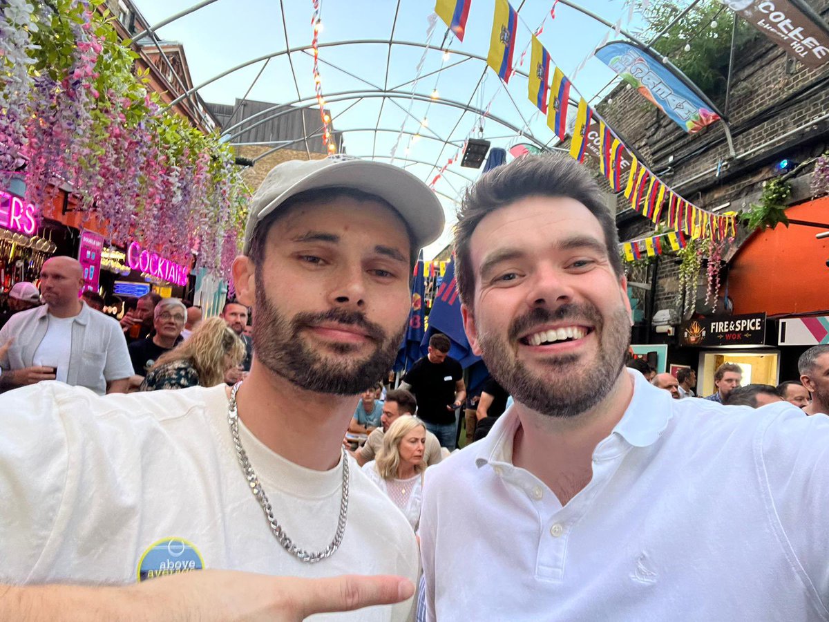 FPLPlonker's tweet photo. I had a fantastic time at @ff_fest and as someone whoโs been to every one, this was the best yet ๐ฅ
Get yourselves down to the next one and meet a great community of people โค๏ธ
#FPL #FFFest https://t.co/z3ewzENan8