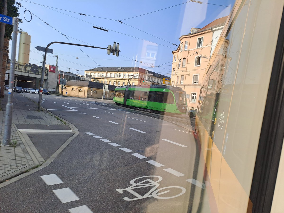 Grüner 915er Liebhaberin tweet media