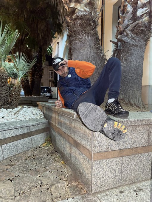 Sick of the routine? Let's make life interesting. #Walletrinse #FinDom  💵Link in bio https://t.co/Ht<a href="/tag/findom"class="tags"><span>#findom</span></a><a href="/tag/walletrinse"class="tags"><span>#walletrinse</span></a>