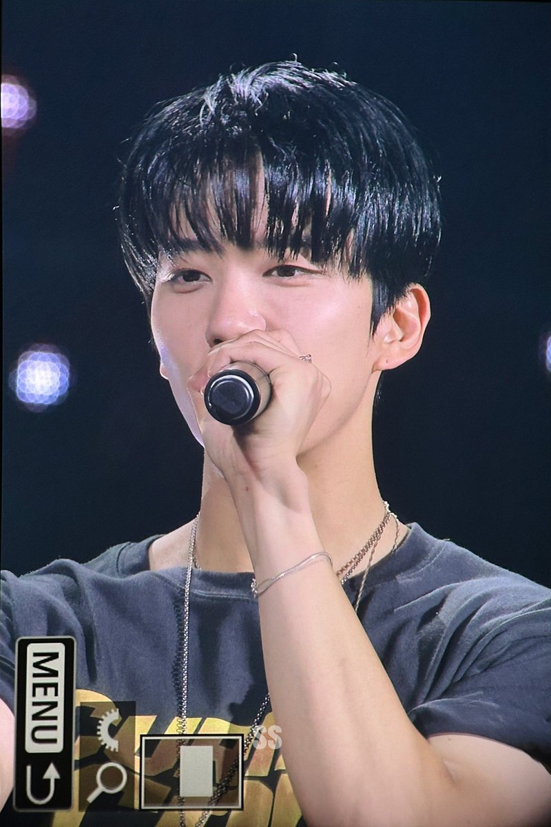 240818 커튼콜
저 앵콘 맡겨놨으니까 빨리 주세요🥺🥺
#BAP #영재