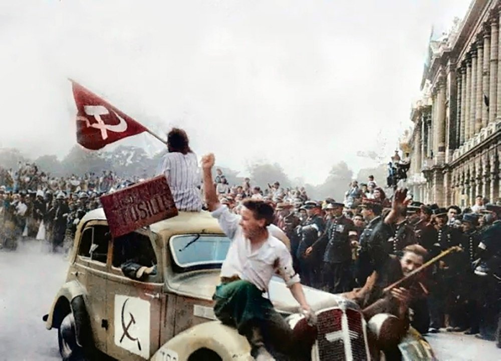 SovetskijSlova1's tweet image. C 19 августа 1944 года до капитуляции немецких оккупационных сил 25 августа того же года продолжалось битва за Париж или Парижское восстание. Восстание было организовано боевой организацией Коммунистической партии Франции «Франтирьеры и партизаны» (Francs-tireurs et partisans).