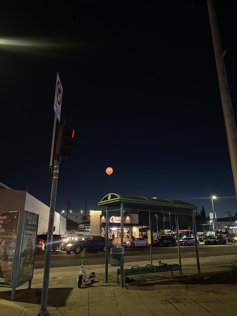 karolime_ tweet media