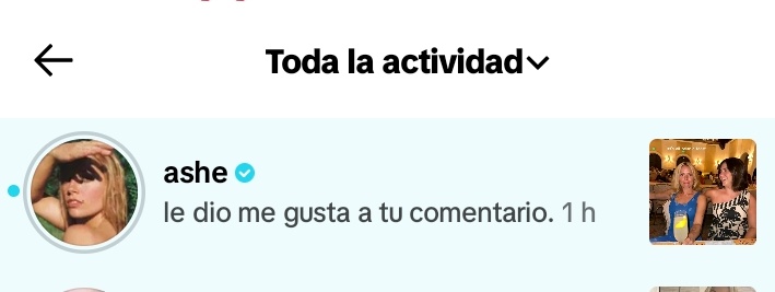 ltasheadline's tweet photo. fue una pavada mi comentario pero ella le dio mg, estoy muy feliz la amo con todo mi corazón 🥺❤‍🩹 https://t.co/VdA8Do0bfp