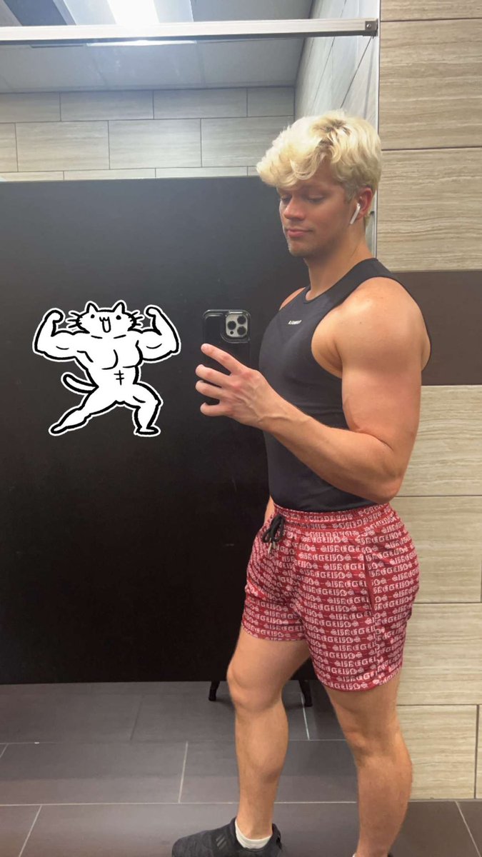 Hunterj_s's tweet photo. Just a little sweat and motivation.
#gymbody #armday #FitnessMotivation #fitness https://t.co/SGyTDxbMFJ