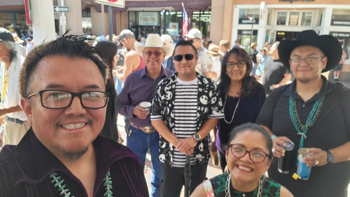 daybreakwarrior's tweet photo. Hey all, it was nice to meet you @ the 2024 #SantaFeIndianMarket. Sorry if I didn't get a chance to meet you. #Ahéhee' for watching my videos & ahéhee' ntsaago to my parents, Pastor Everett & Mary Teller, for all your help with my videos. Hope you all enjoyed the #SFIM. #2024SFIM https://t.co/RA1dTFFWAK