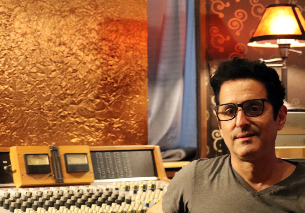 Steve Evetts:
"I want to get the feeling that I got when I was a kid listening to music, and the hair on my arm would stand up. I'm always and forever chasing that."
tapeop.com/interviews/162…