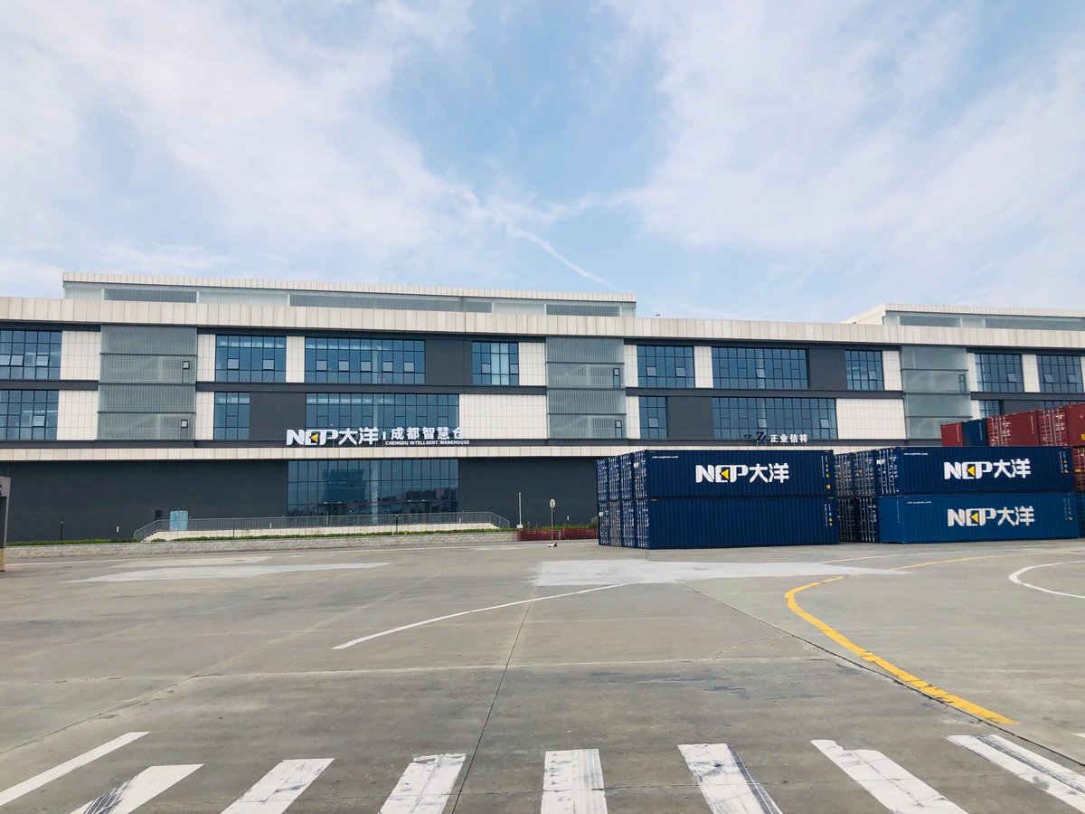 NEP_Logistics's tweet image. Neptune Logistics offers top-tier warehousing and container operations with localized delivery solutions, ensuring efficient and seamless service for your business. 
Trust us to keep your supply chain moving~~
#NeptuneLogistics #Warehousing #ContainerOperations