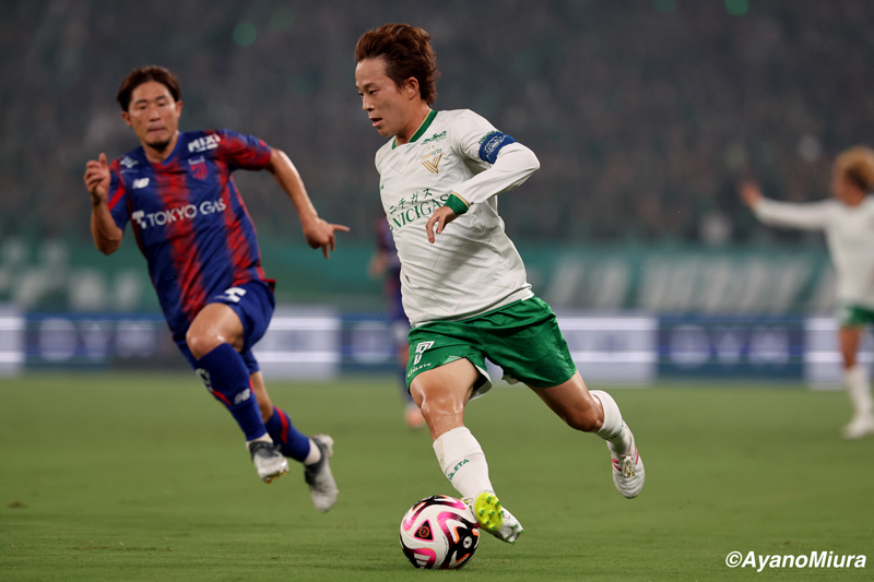 SoccerKingJP's tweet photo. ðŒåçã®ã£ã©ãªãŒðŒ
ð¯ðµææ²»å®ç°J1ãªãŒã°ç¬¬27ç¯
âœïžFCæ±äº¬ 0ïŒ0 æ±äº¬ãŽã§ã«ãã£
ð2024幎8æ17æ¥
ðå³ã®çŽ ã¹ã¿ãžã¢ã
ðžäžæµŠåœ©ä¹ @ayano_co
â
æ²èŒææ°ïŒ46ç¹
https://t.co/0YllnwZDgy https://t.co/mUNxUw6zxA